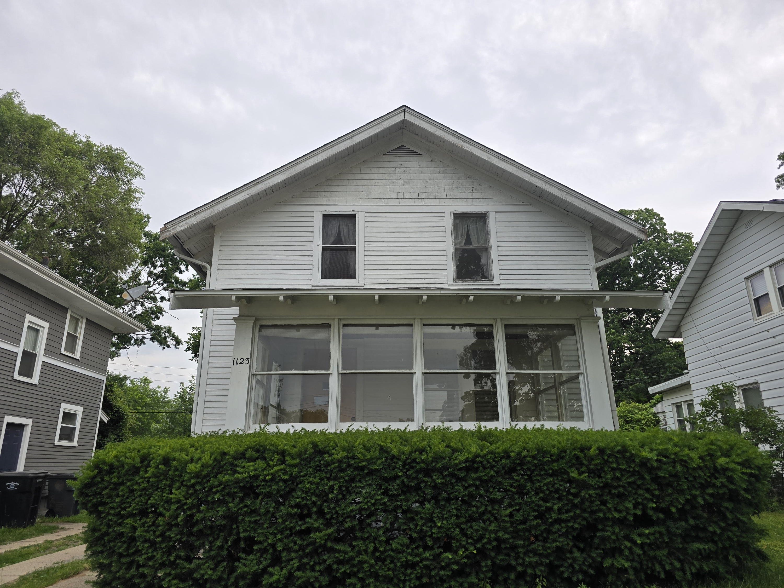 1123 East Dayton Street