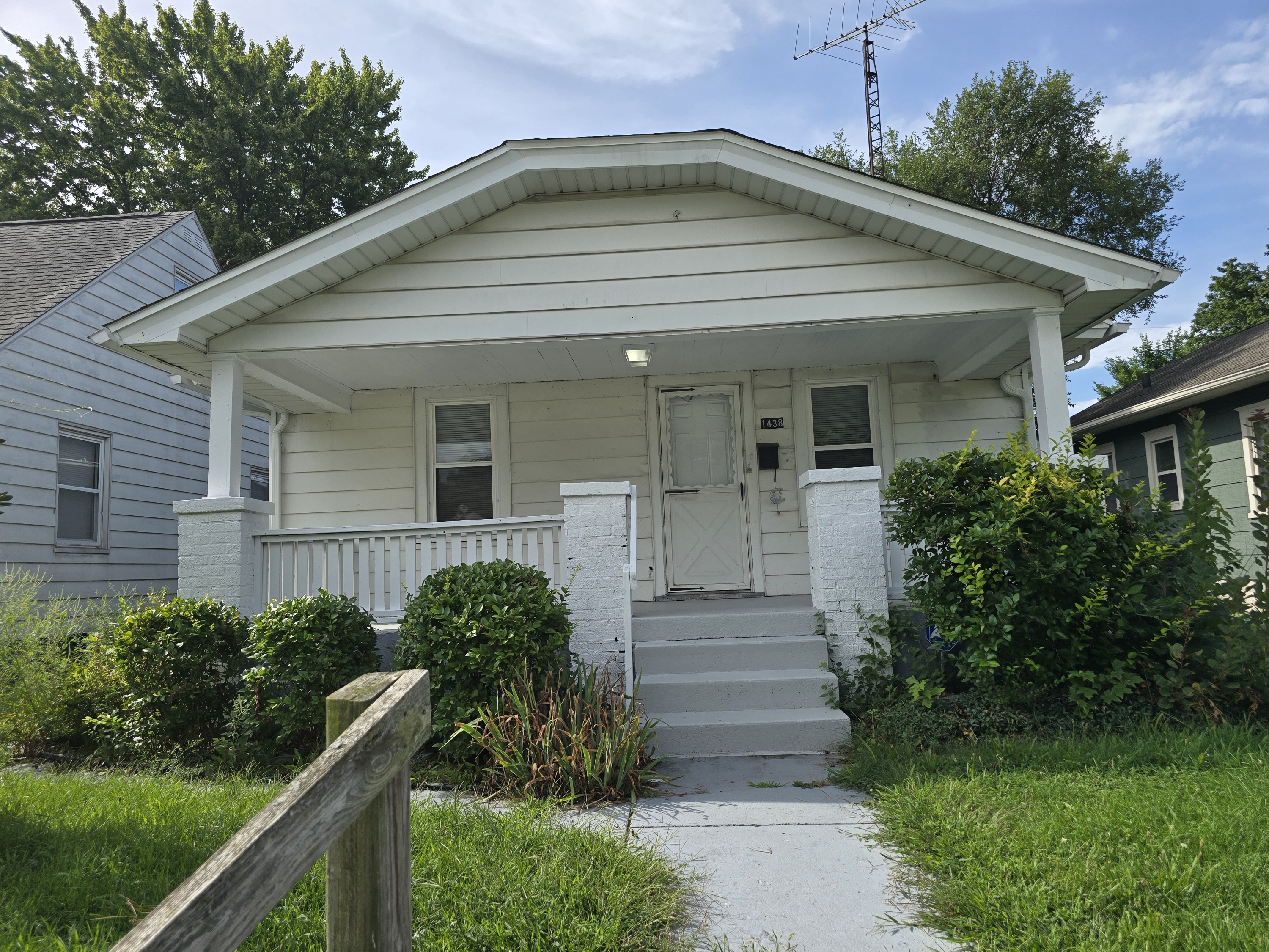 1438 Miner Street