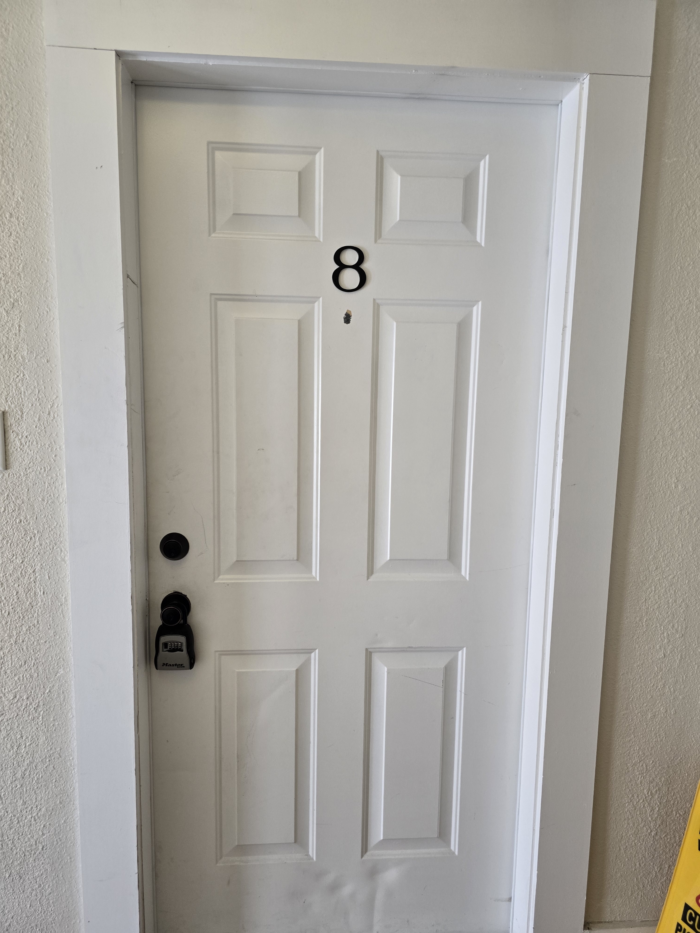321 W 4th St Apt 8