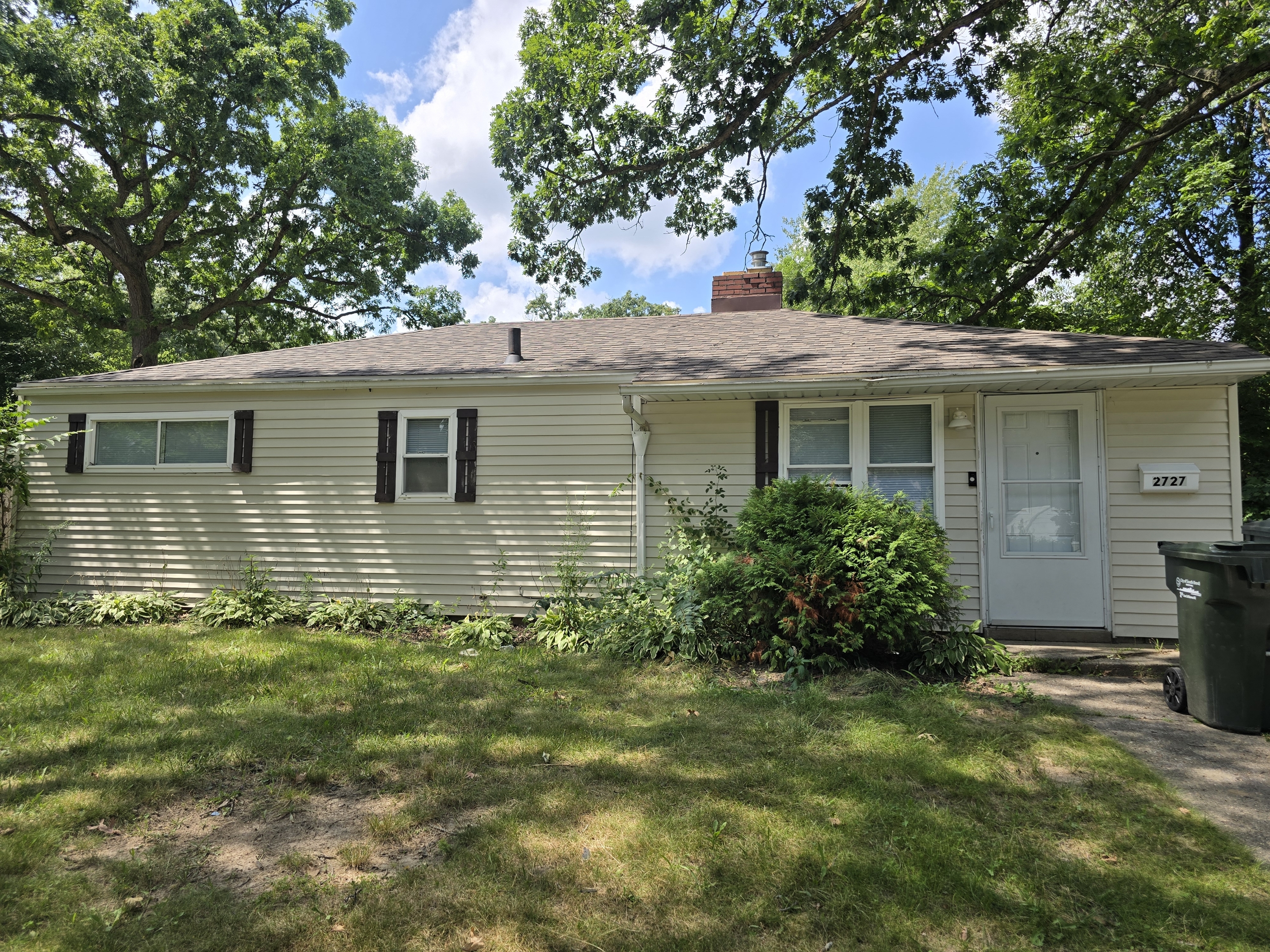 2727 Southeast Drive